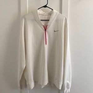 Tiger Woods collection pull over